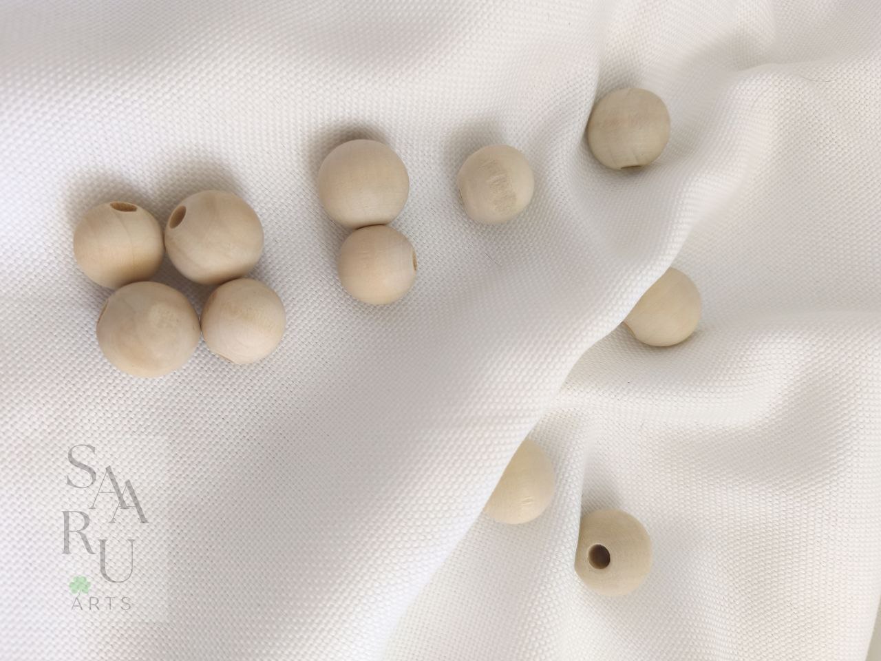 گوی چوبی . توپ چوبی