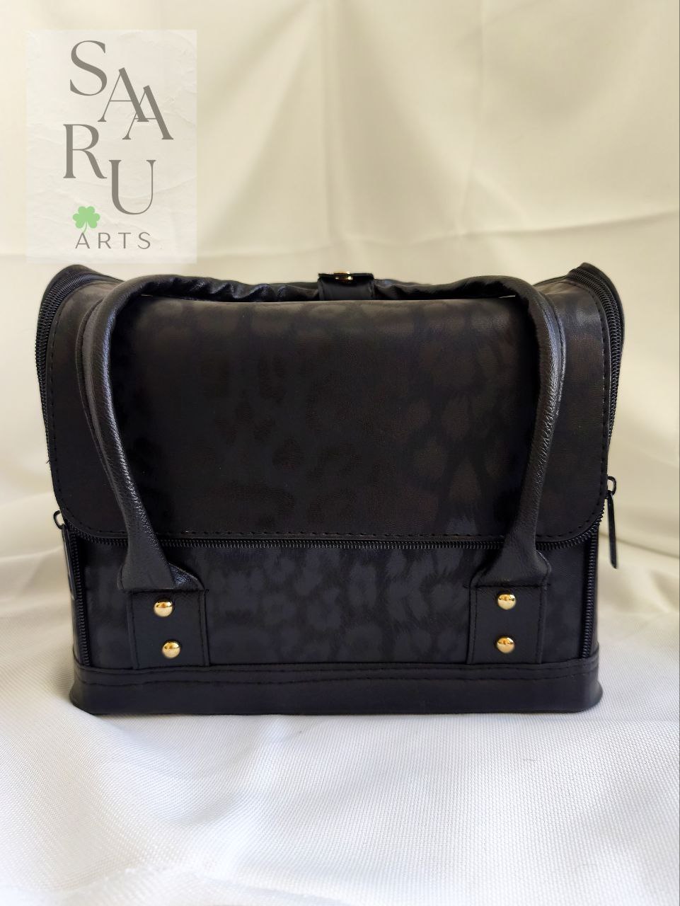 کیف طبقه ای کنفی