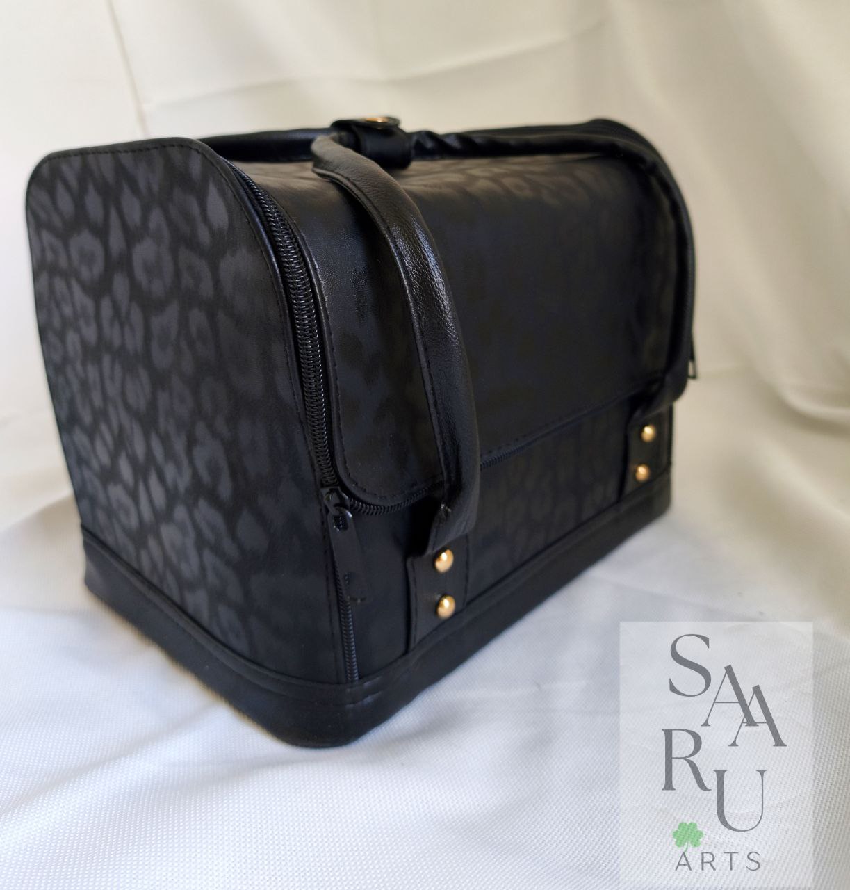 کیف طبقه ای کنفی