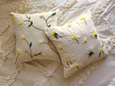 کاور کوسن طرح بابونه پانچ دوزی